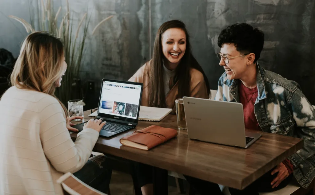 Happy employees who aren't quiet quitting thanks to mentoring programs.